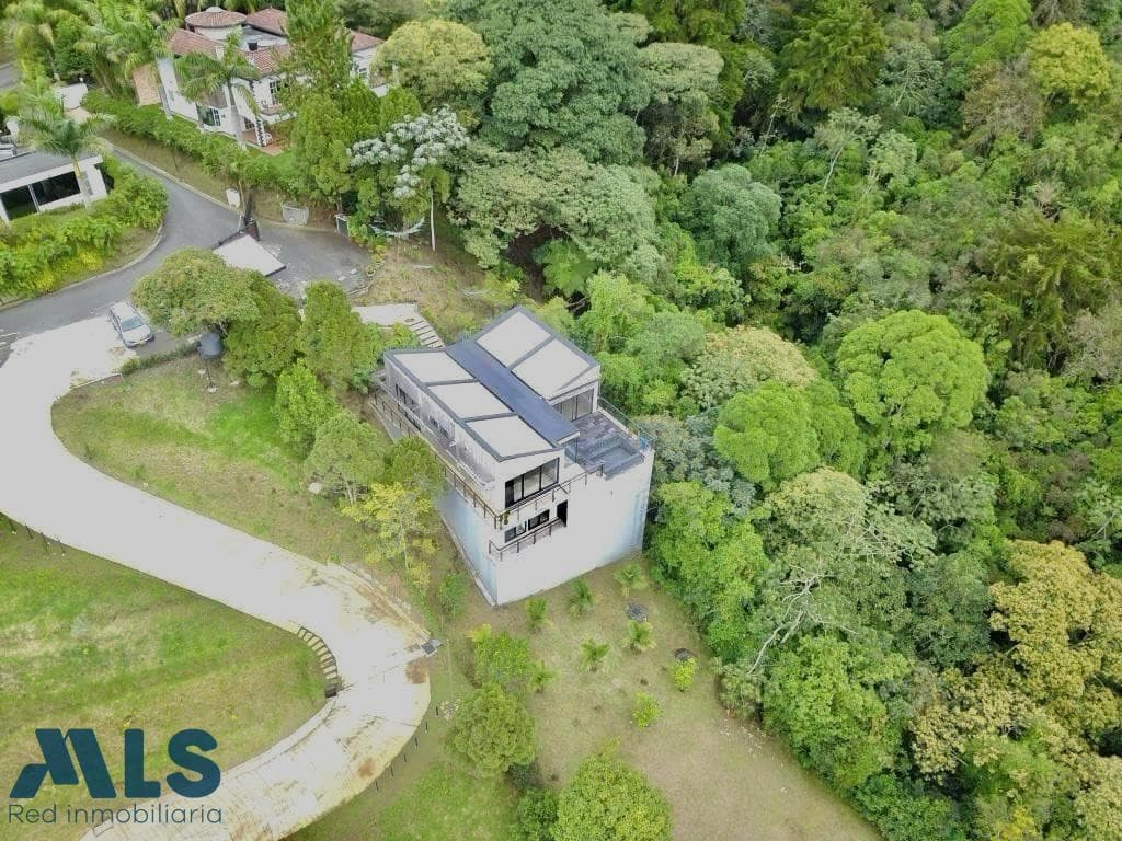 Casa en venta en Loma Del Escobero, Aburra Sur, Envigado — foto 1 de 8