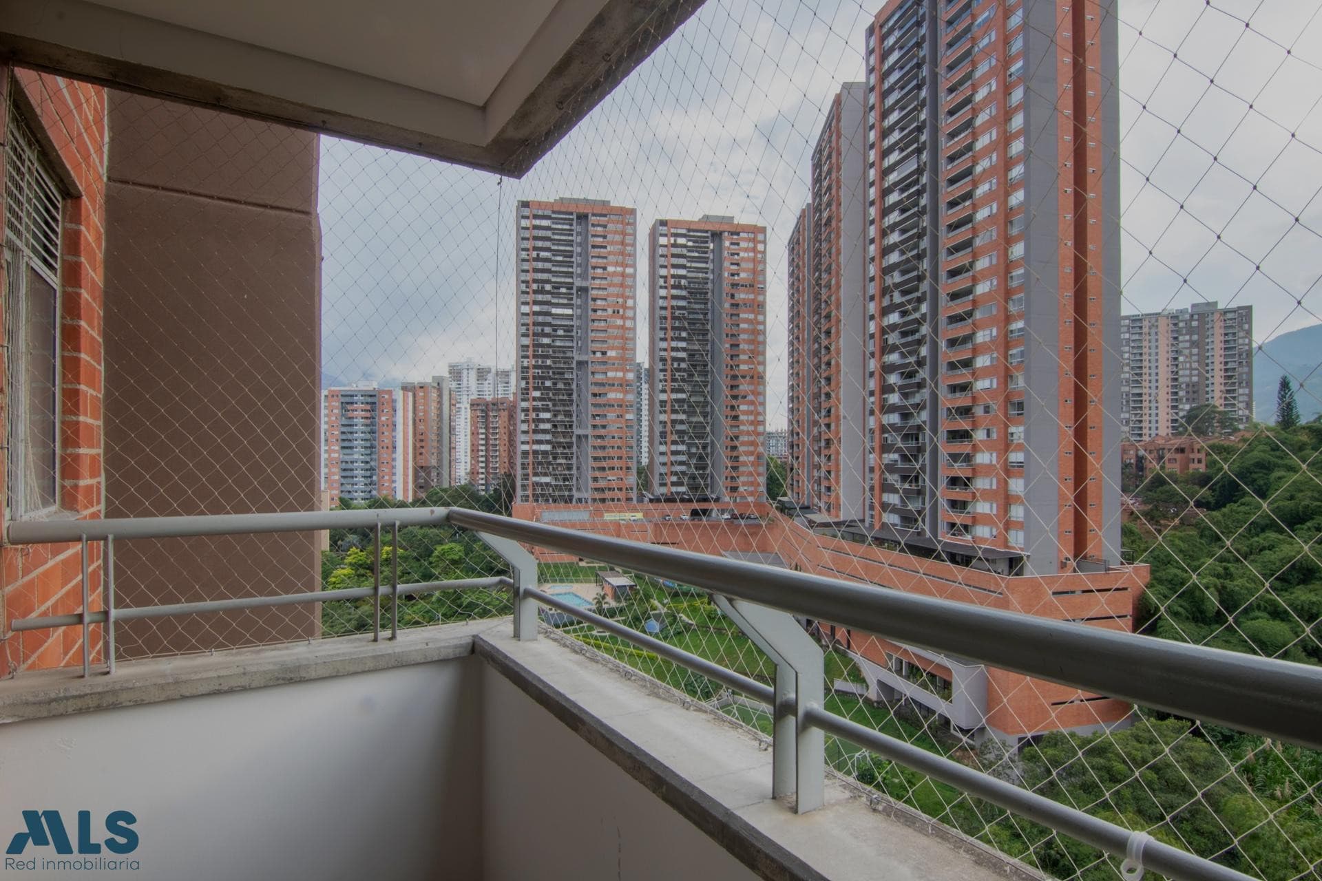 Apartamento en venta en Pilsen, Aburra Sur, Itagüí — foto 1 de 10