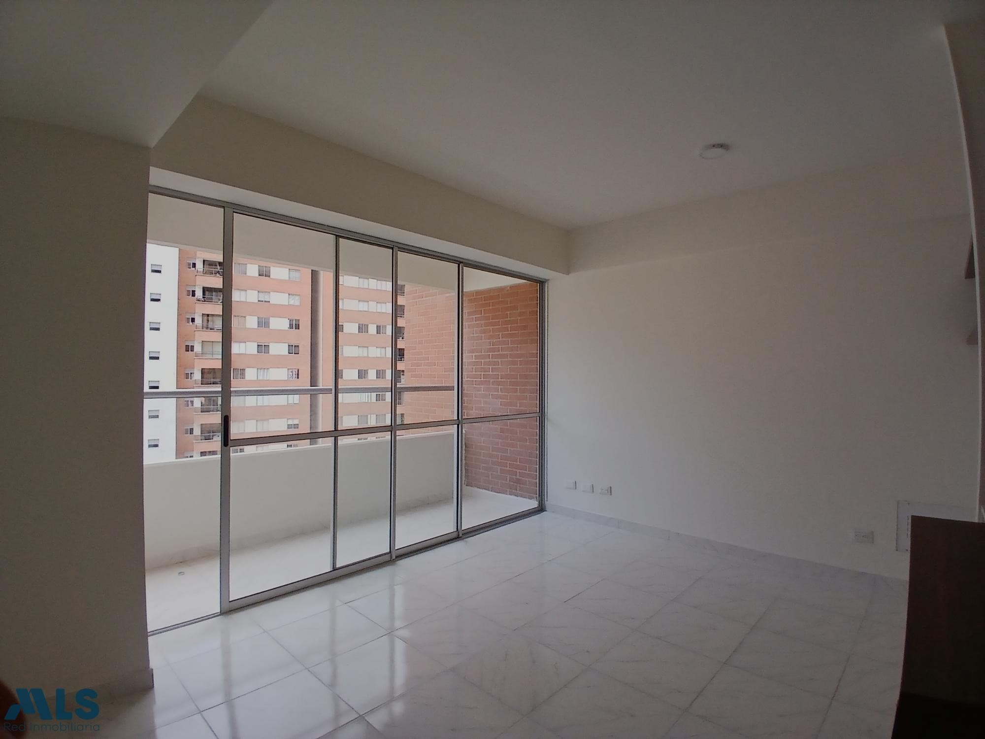Apartamento en venta en San José Obrero, Norte, Bello — foto 1 de 21