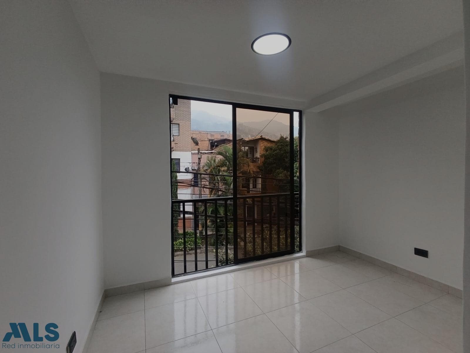 Apartamento en venta en Campo Valdés N° 1, Centro, Medellín — foto 1 de 16
