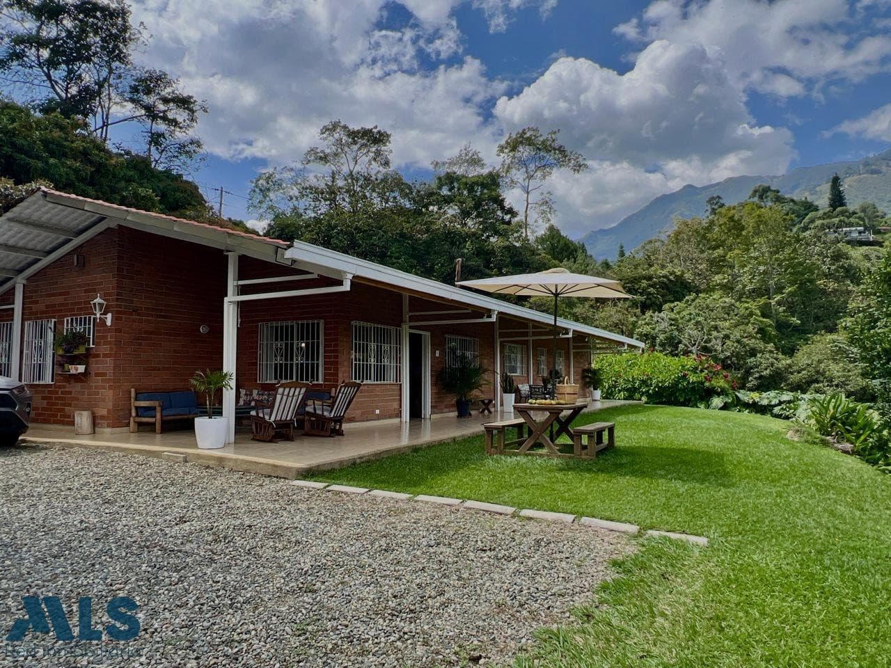Finca Recreativa en venta en V. El Noral, Norte, Copacabana — foto 1 de 30