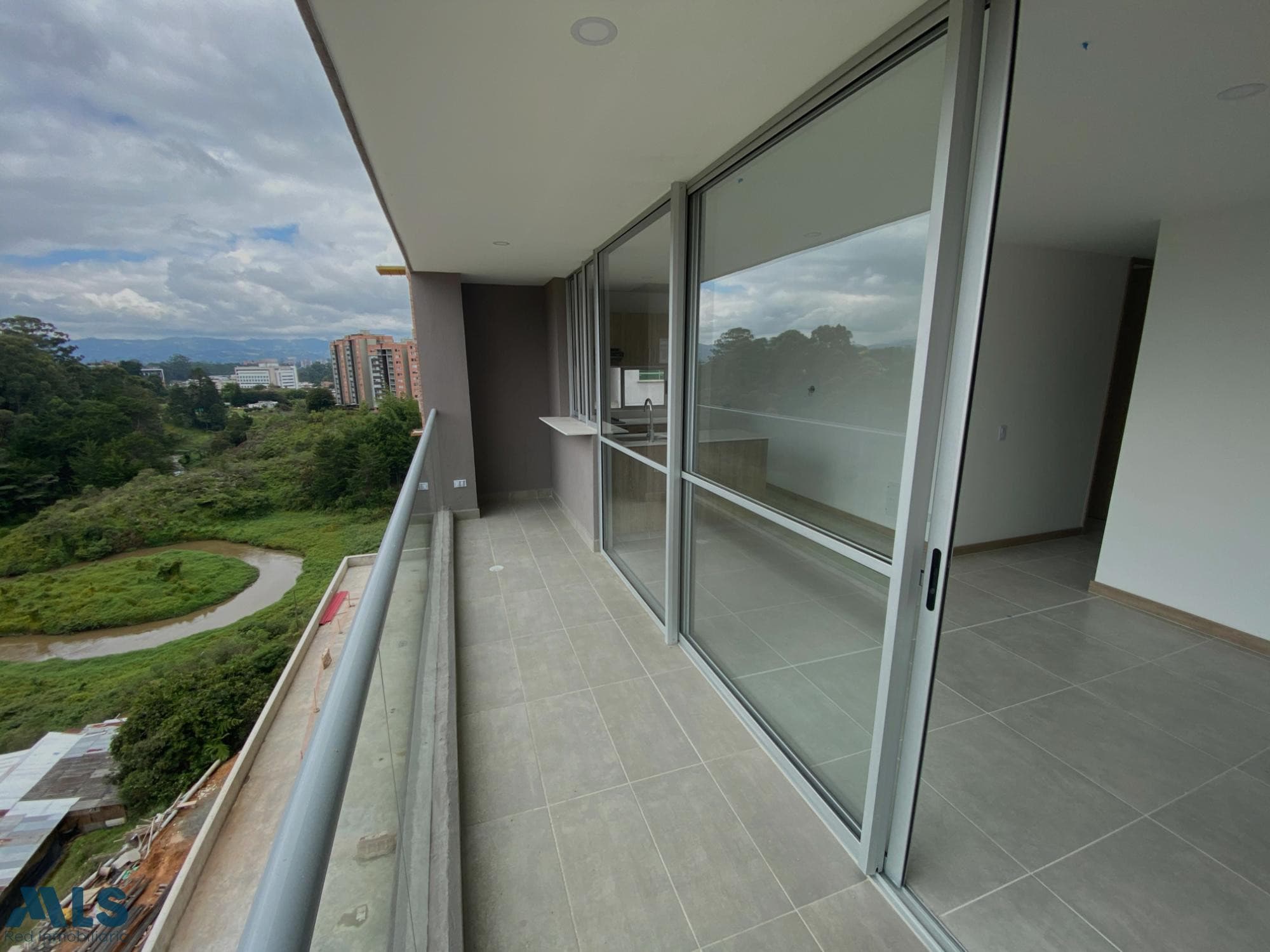Apartamento en venta en V. Ojo de Agua, Oriente Antioqueño, Rionegro — foto 1 de 36