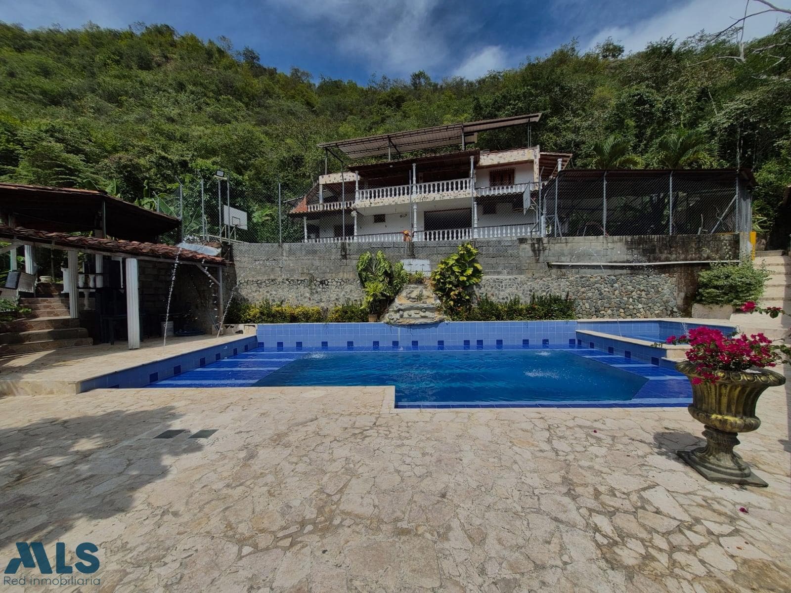 Finca Recreativa en venta en V. Tafetanes, Occidente Antioqueño, Sopetrán — foto 1 de 32