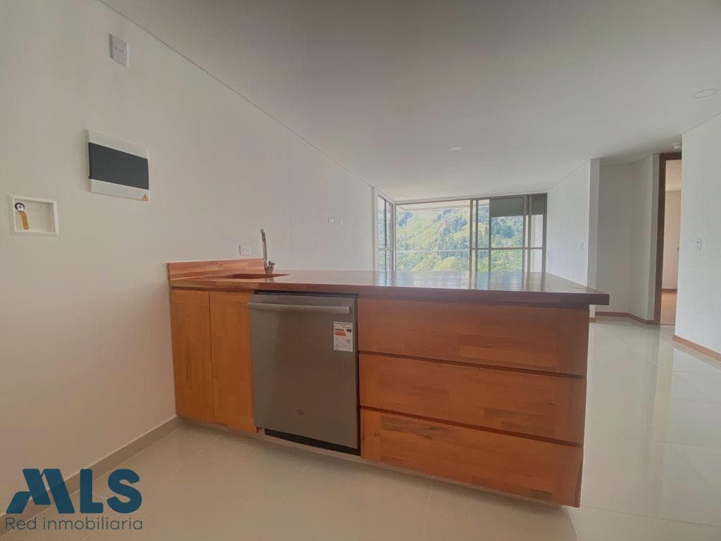 Apartamento en venta en Loma De San Jose, Aburra Sur, Sabaneta — foto 1 de 21