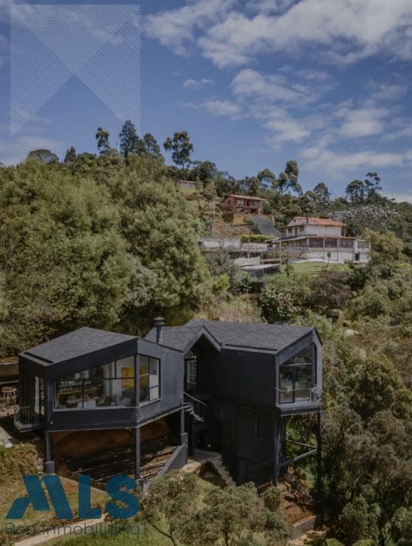 Casa en venta en V. San Ignacio, Oriente Antioqueño, Guarne — foto 1 de 34
