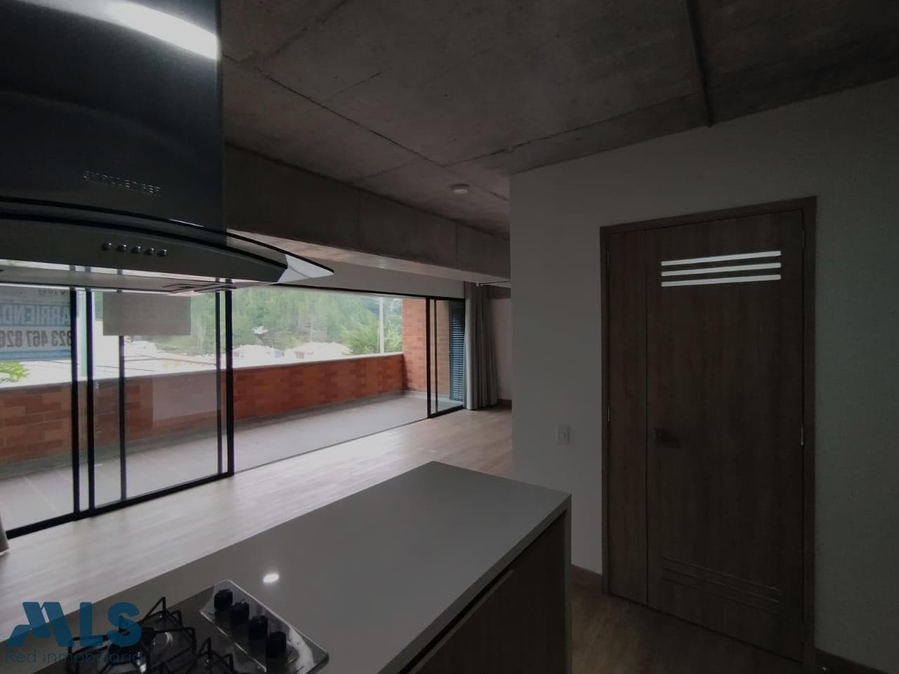 Apartamento en venta en Puro Cuero, Oriente Antioqueño, El Retiro — foto 1 de 16