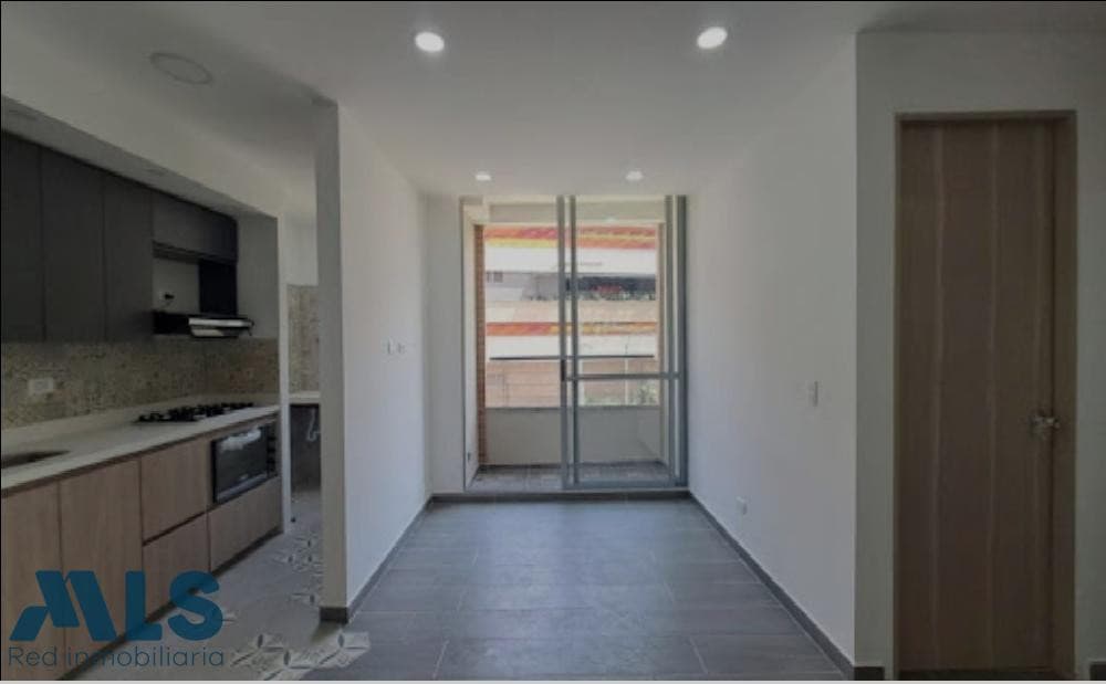 Apartamento en venta en San José Obrero, Norte, Bello — foto 1 de 8