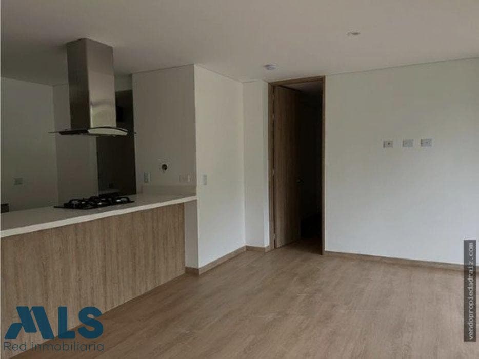 Apartamento en venta en Urbano, Oriente Antioqueño, El Retiro — foto 1 de 22