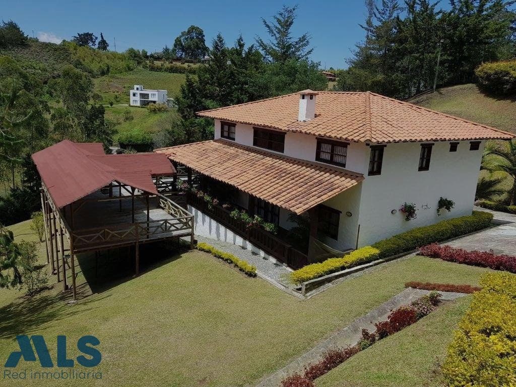 Casa en venta en San Antonio de Pereira, Oriente Antioqueño, Rionegro — foto 1 de 16