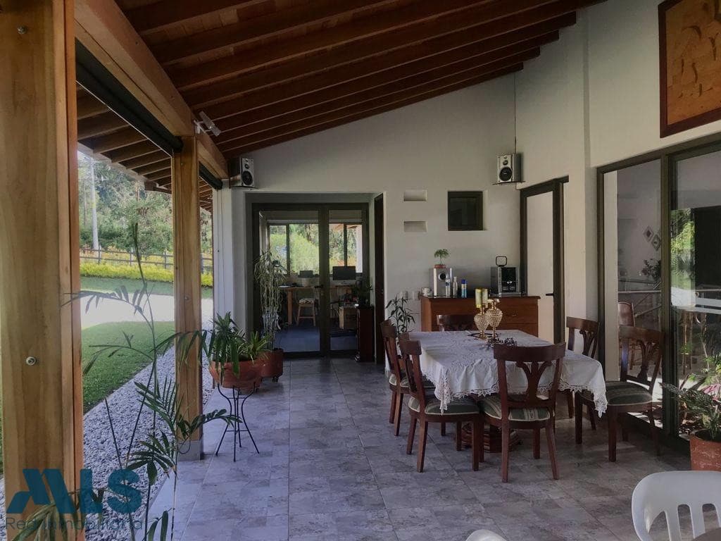 Casa en venta en V. El Tablazo, Oriente Antioqueño, Rionegro — foto 1 de 12