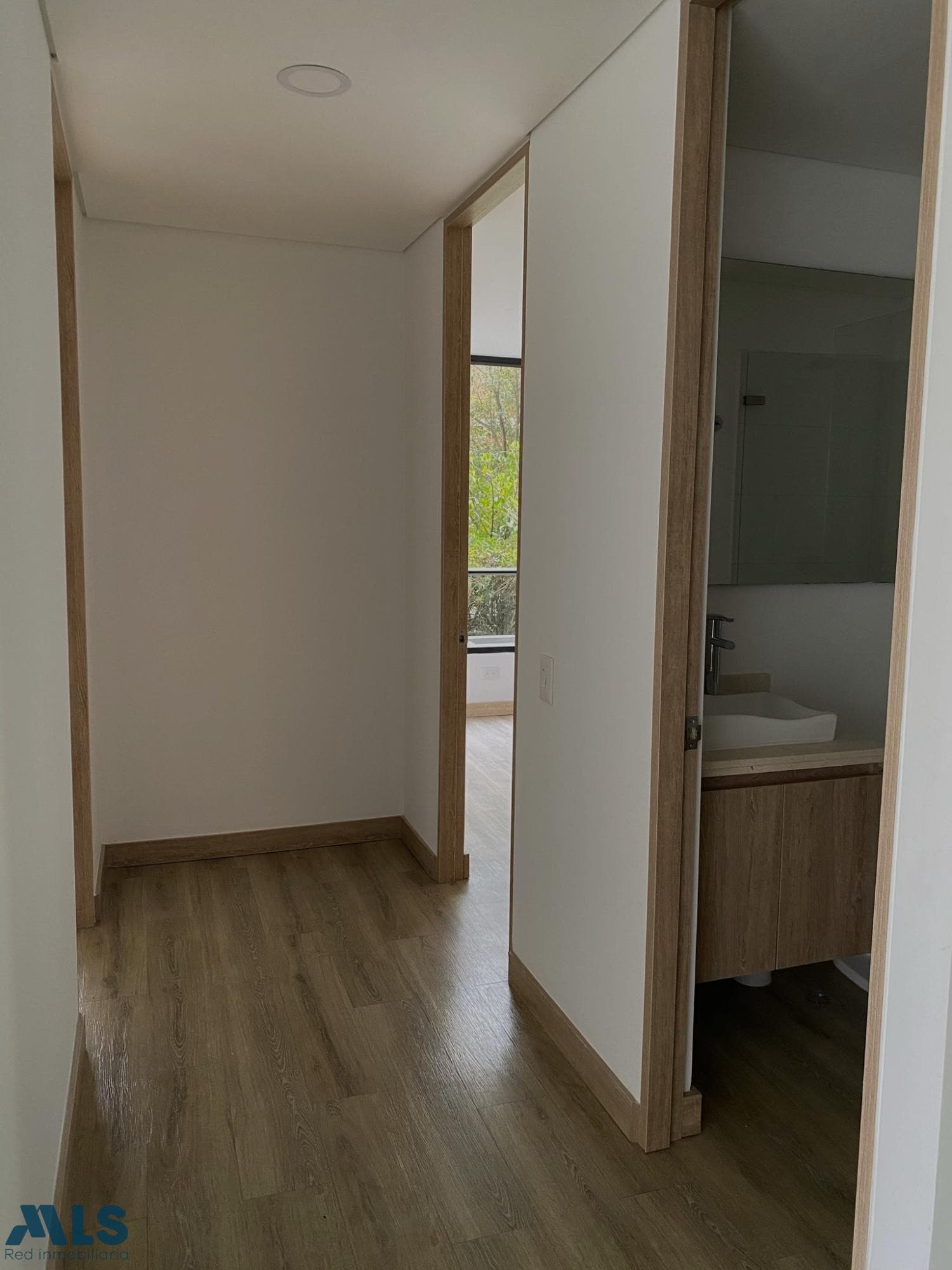 Oficina en venta en Belén Guayabal, Medellín — foto 1 de 12
