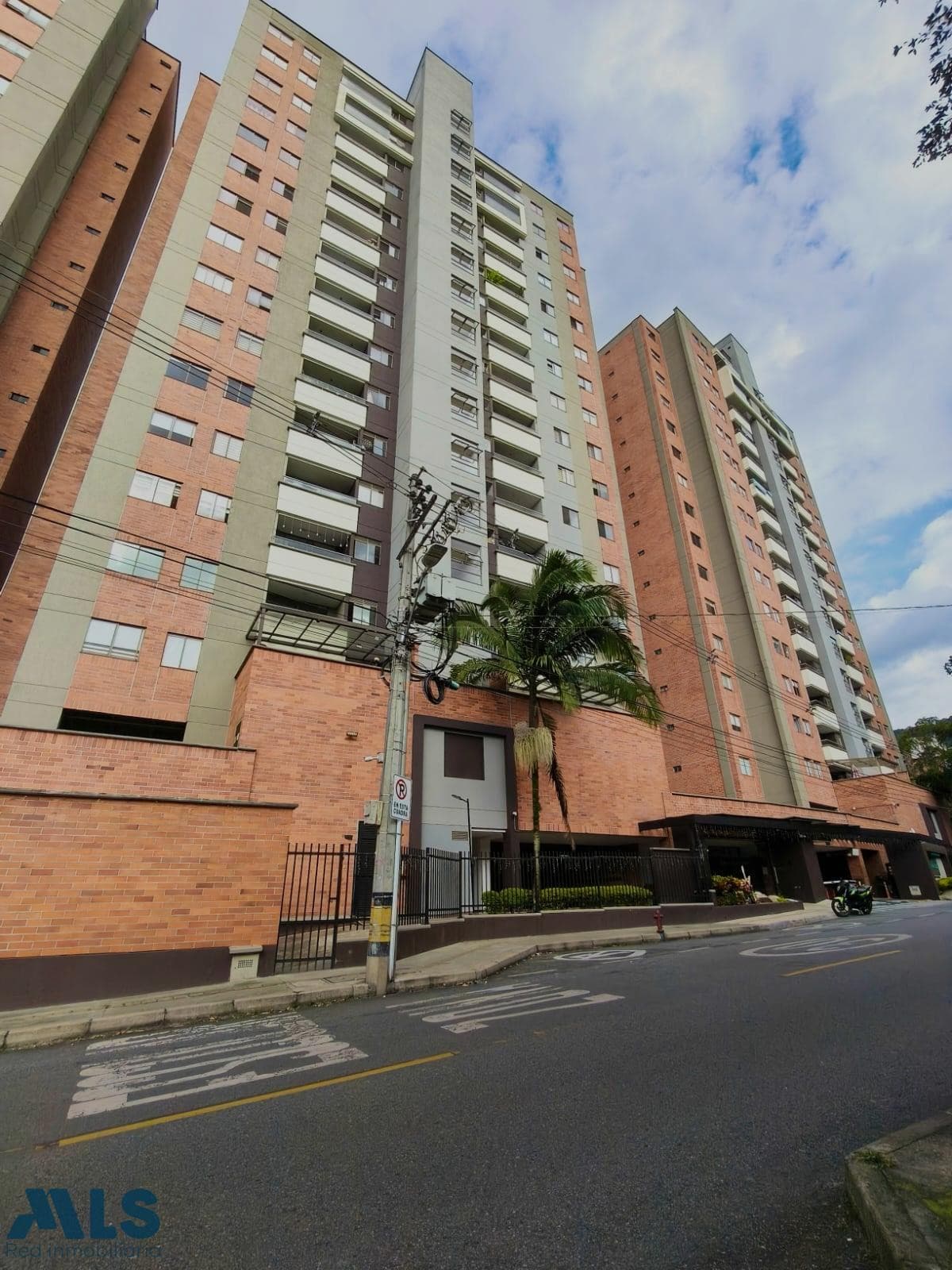 Apartamento en venta en La Abadía, Aburra Sur, Envigado — foto 1 de 23