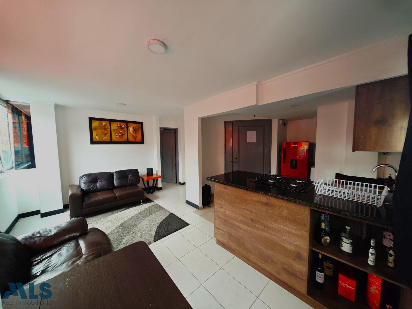 Apartamento en venta en Poblado, Medellín — foto 1 de 10