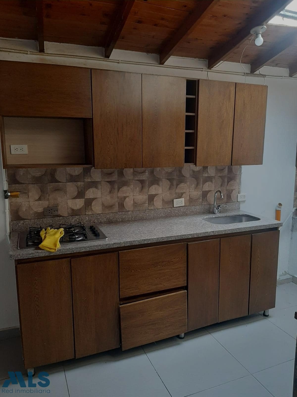 Apartamento en venta en Cabañas, Norte, Bello — foto 1 de 13