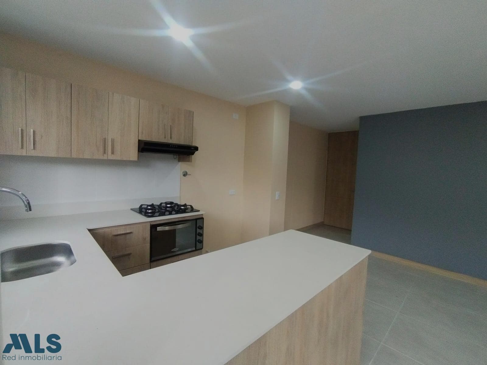 Apartamento en venta en Sector Los Colegios, Oriente Antioqueño, Rionegro — foto 1 de 24