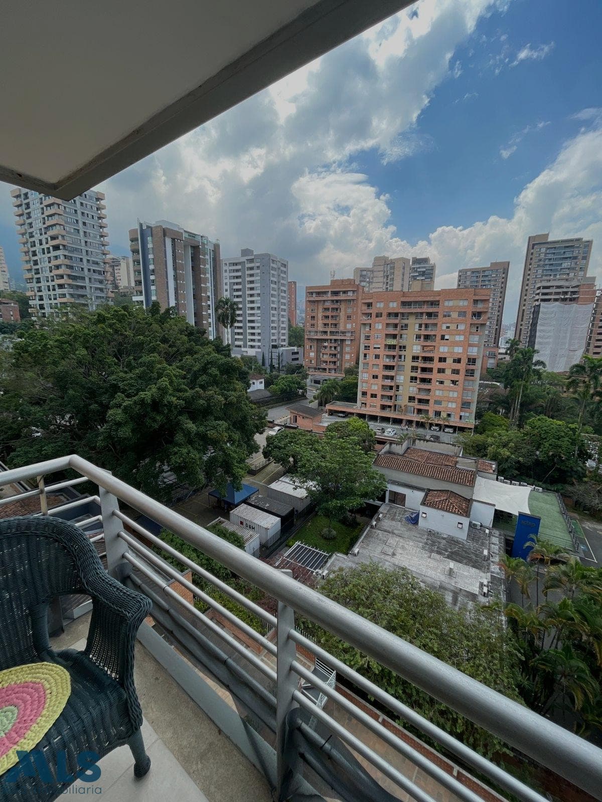 Apartamento en venta en Castropol, Poblado, Medellín — foto 1 de 10