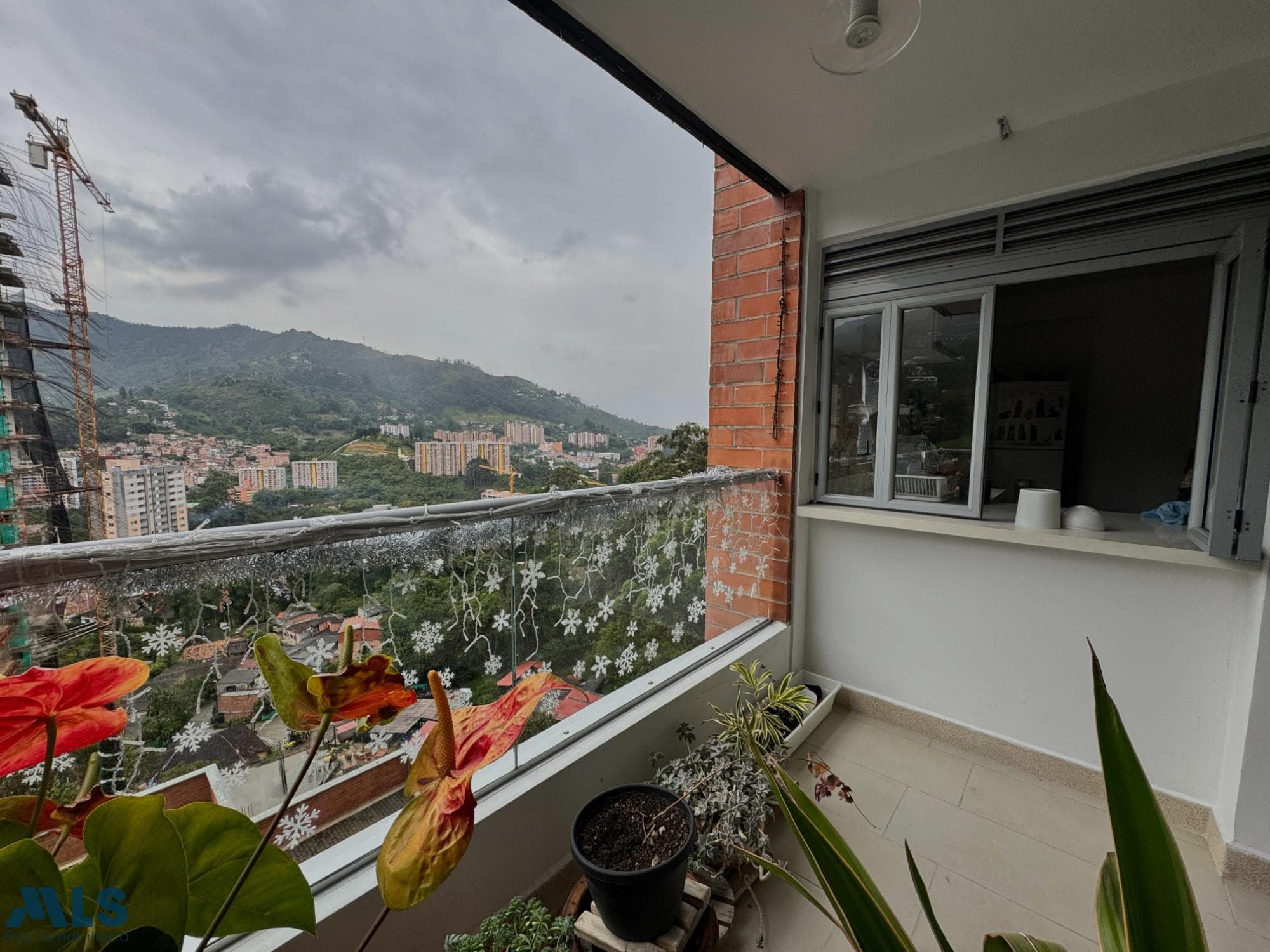 Apartamento en venta en Loma De Las Brujas, Aburra Sur, Envigado — foto 1 de 33