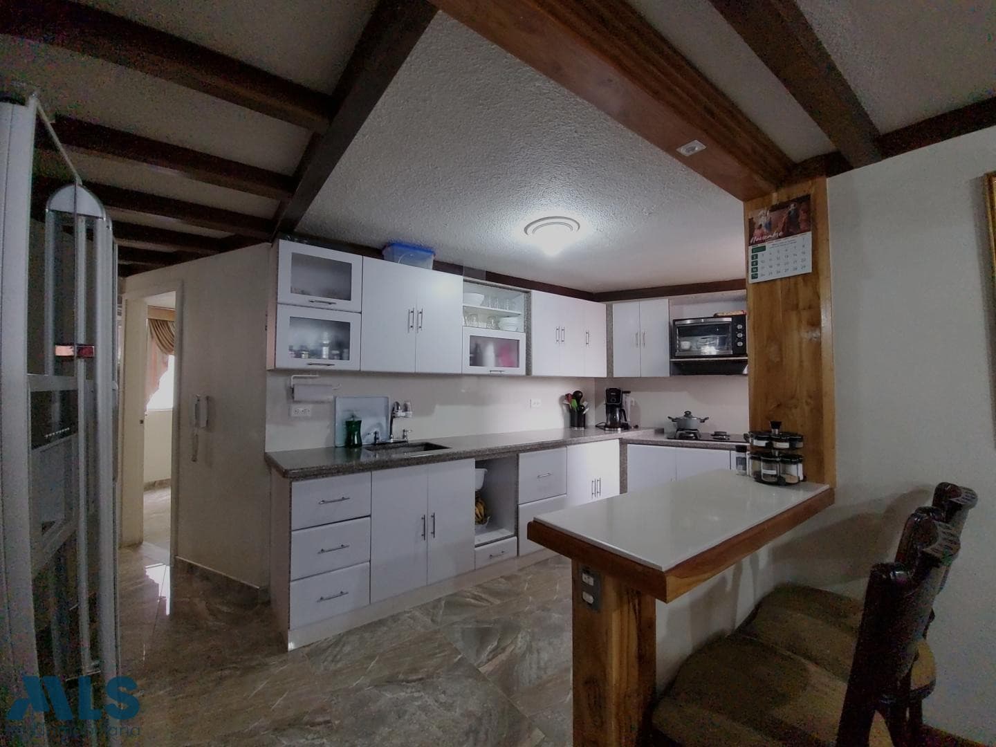 Apartamento en venta en La Candelaria, Centro, Medellín — foto 1 de 24
