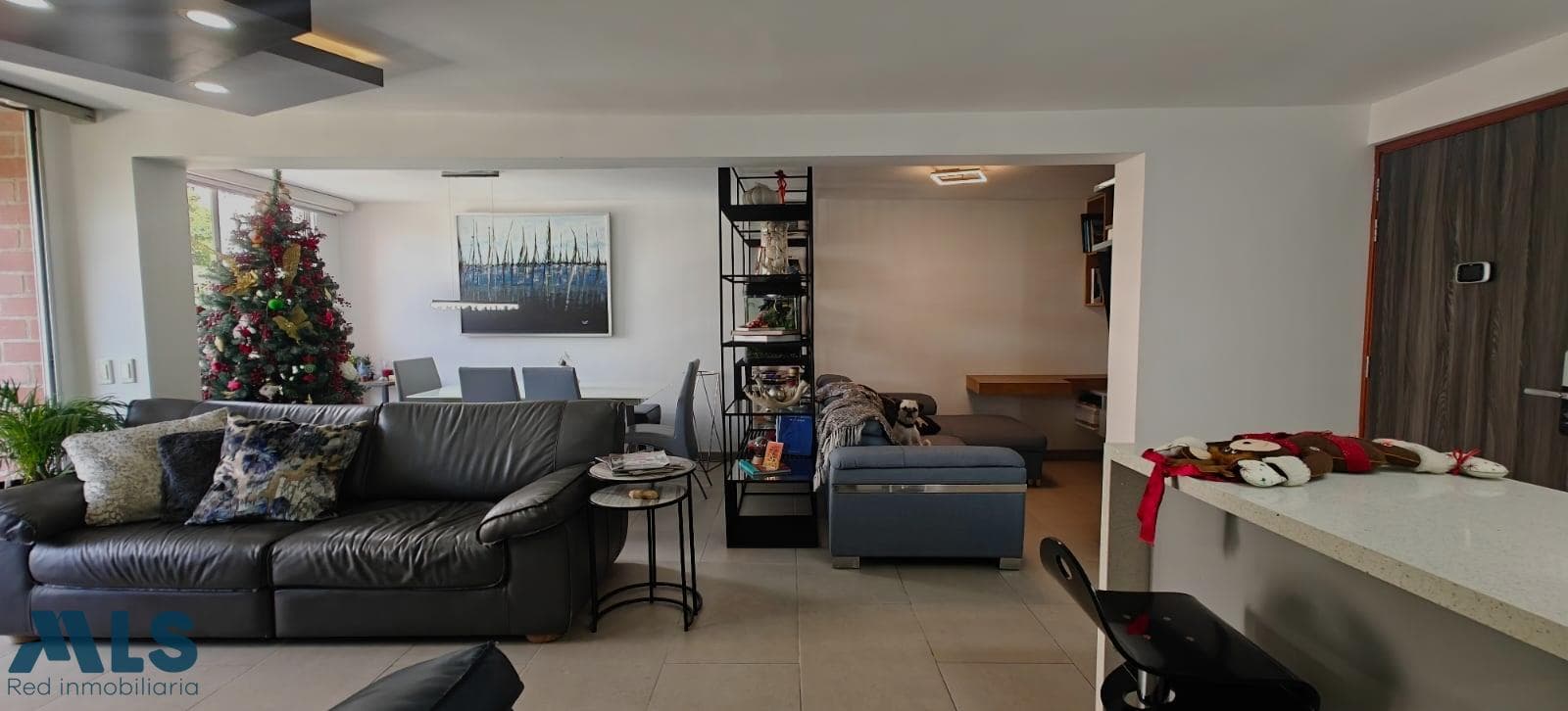 Apartamento en venta en Castropol, Poblado, Medellín — foto 1 de 21