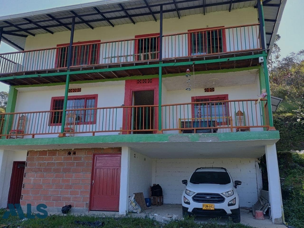 Casa en venta en Corredor El Peñol Guatape, Oriente Antioqueño — foto 1 de 13