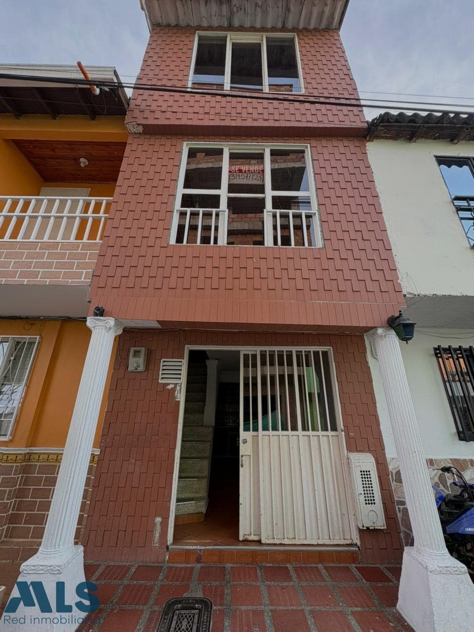 Casa en venta en Corredor El Guatape, Oriente Antioqueño, El Peñol — foto 1 de 27