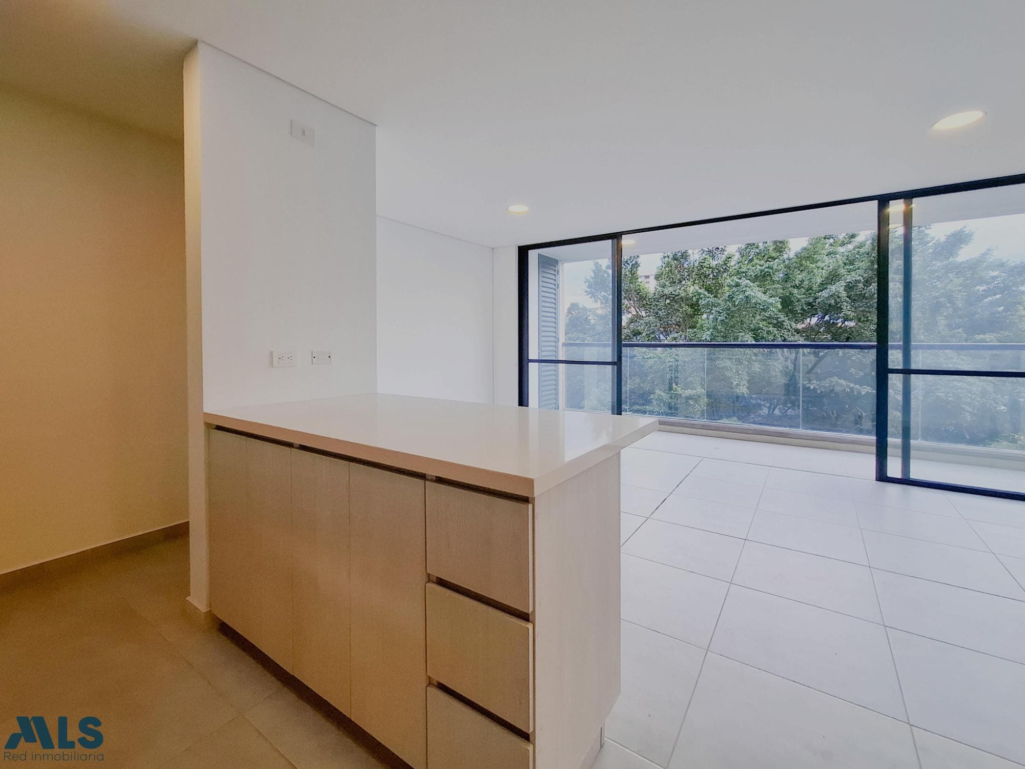 Apartamento en venta en Cuarta Brigada, Laureles, Medellín — foto 1 de 25