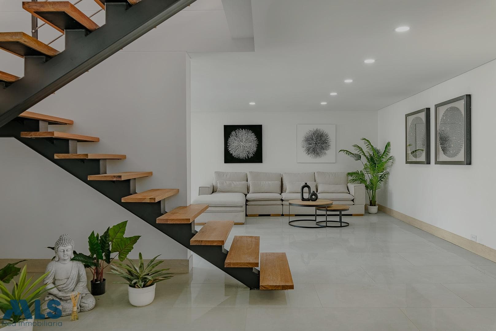 Apartamento en venta en Milla De Oro, Poblado, Medellín — foto 1 de 16