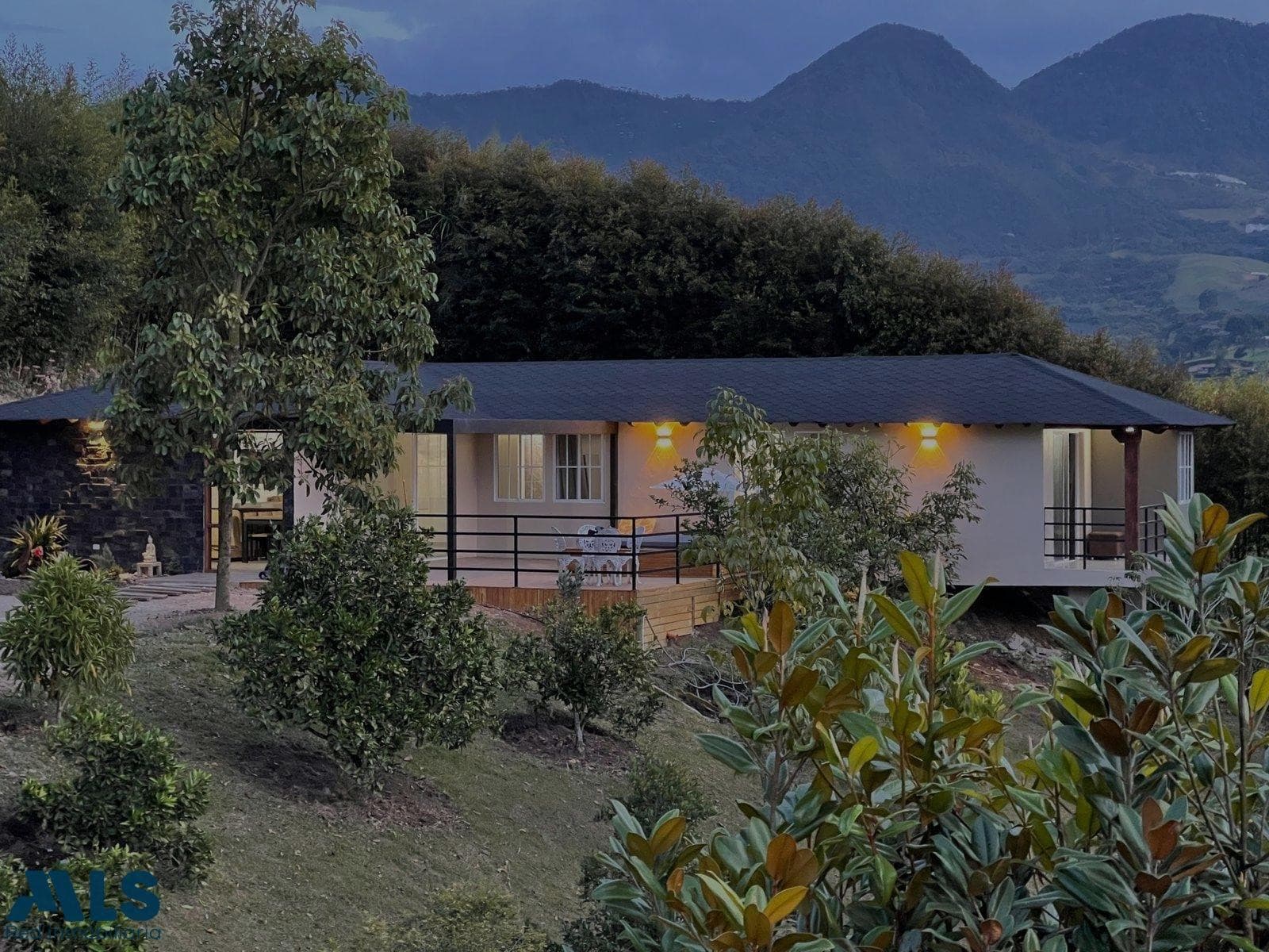Finca Recreativa en venta en V. Aguas Claras, Oriente Antioqueño, El Carmen — foto 1 de 24