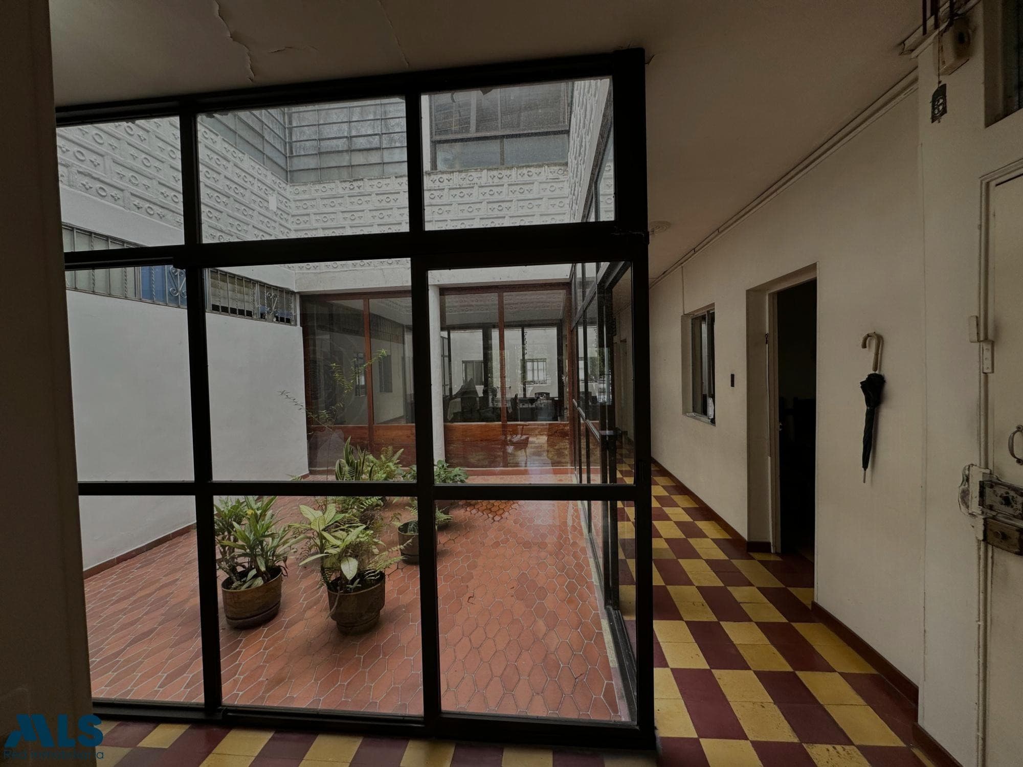 Casa en venta en Zona Centro, Aburra Sur, Envigado — foto 1 de 25