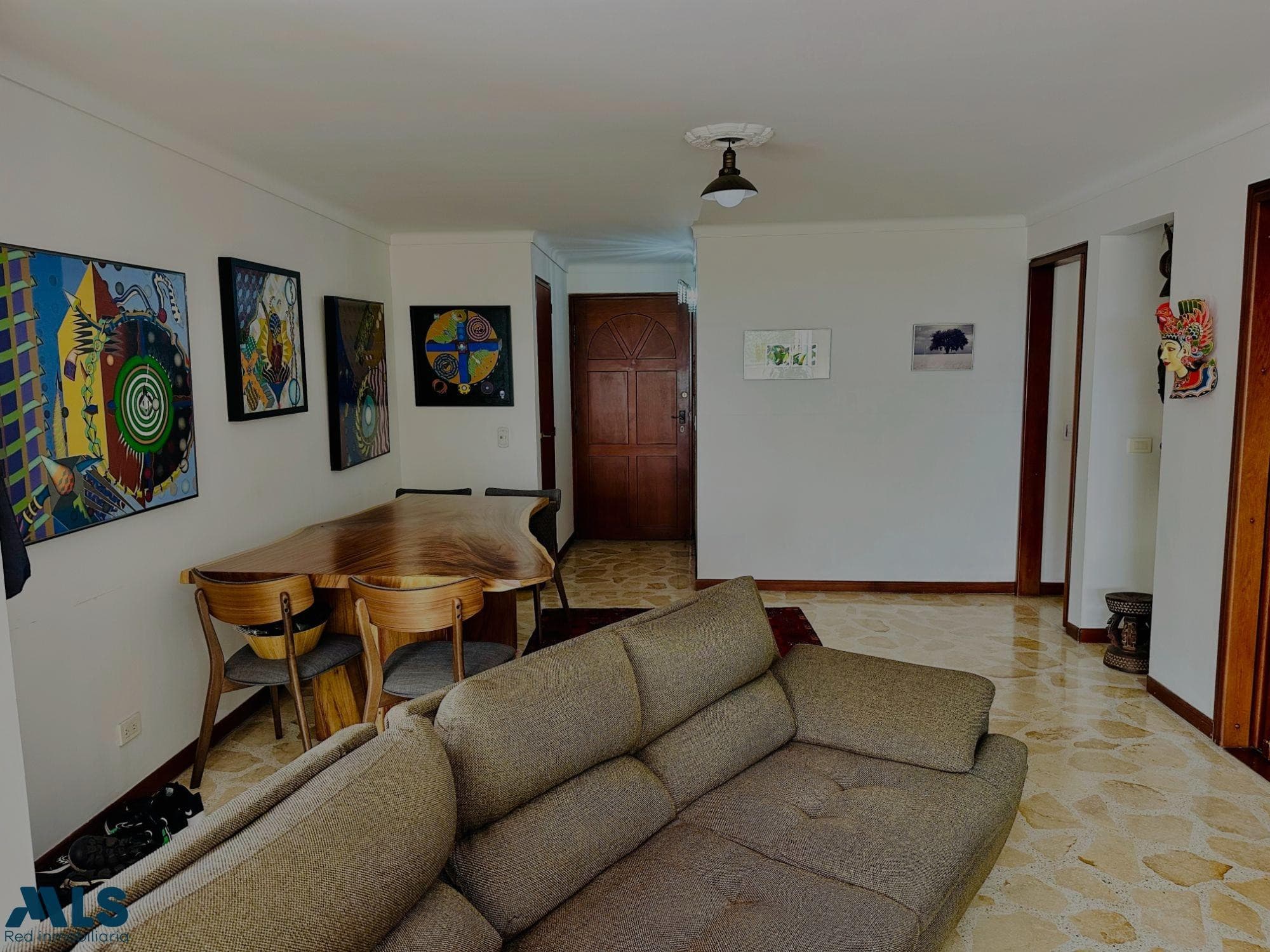 Apartamento en venta en Las Palmas, Poblado, Medellín — foto 1 de 24