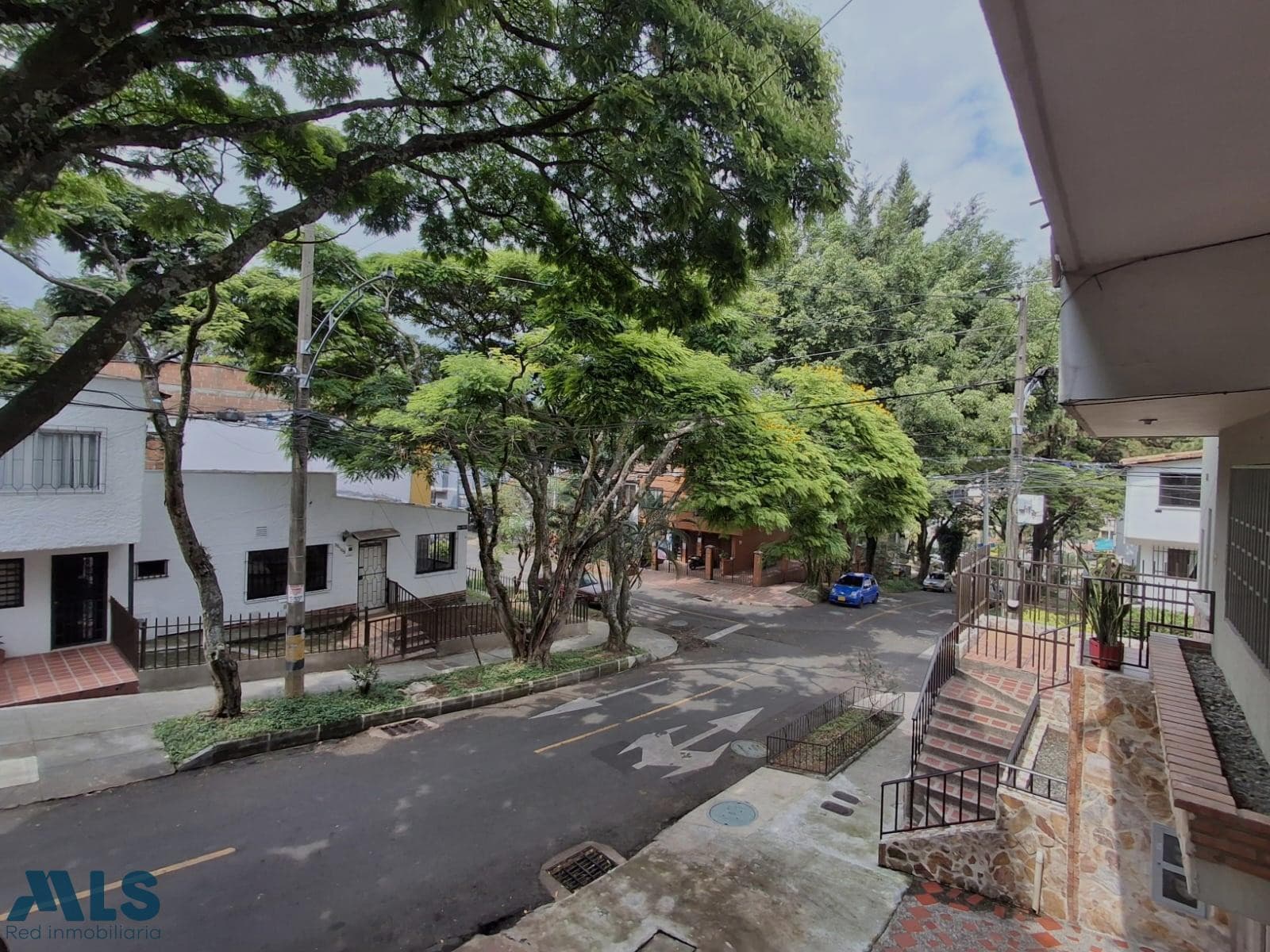 Casa en venta en Santa Monica, Occidente, Medellín — foto 1 de 30