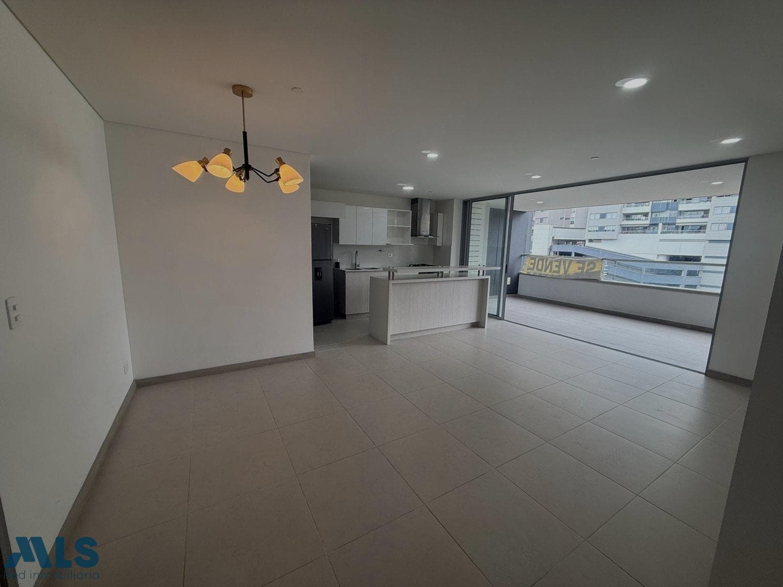 Apartamento en venta en Loma De Los Mesa, Aburra Sur, Envigado — foto 1 de 16