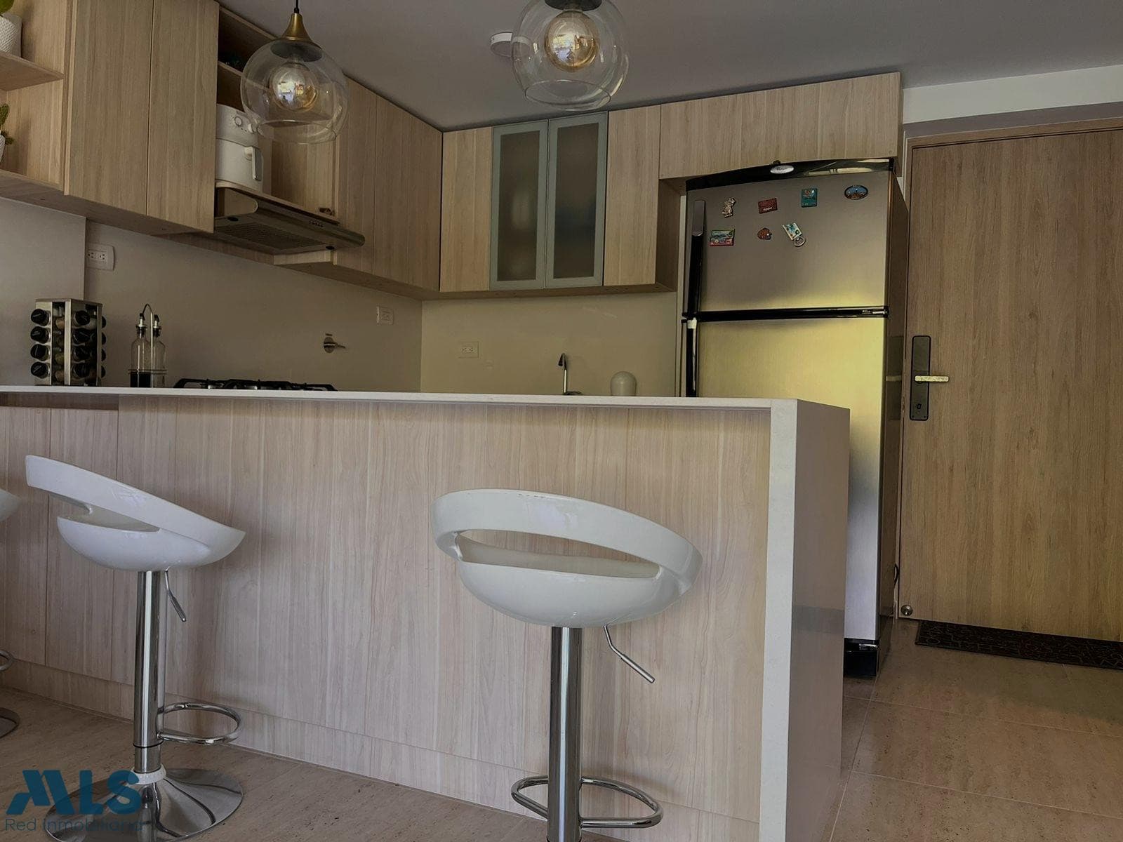 Apartamento en venta en Loma de los Bernal, Belén Guayabal, Medellín — foto 1 de 12
