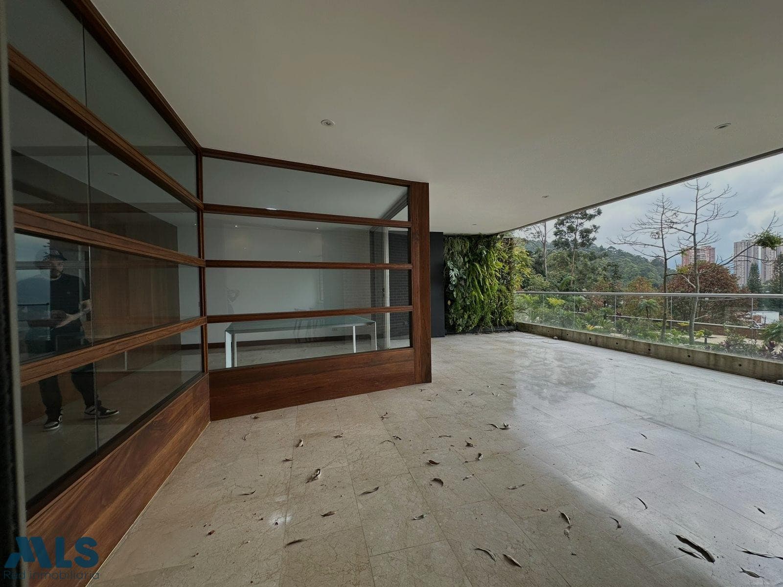 Apartamento en venta en Las Palmas, Poblado, Medellín — foto 1 de 21