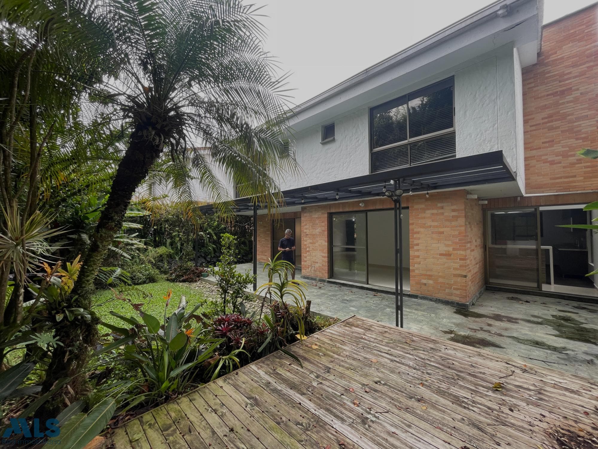 Casa en venta en Loma De Benedictinos, Aburra Sur, Envigado — foto 1 de 27
