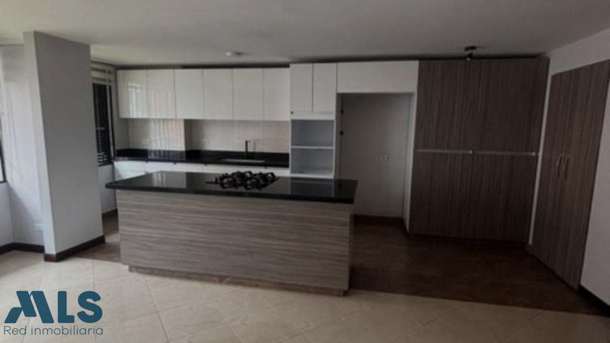 Apartamento en venta en Laureles, Medellín — foto 1 de 12
