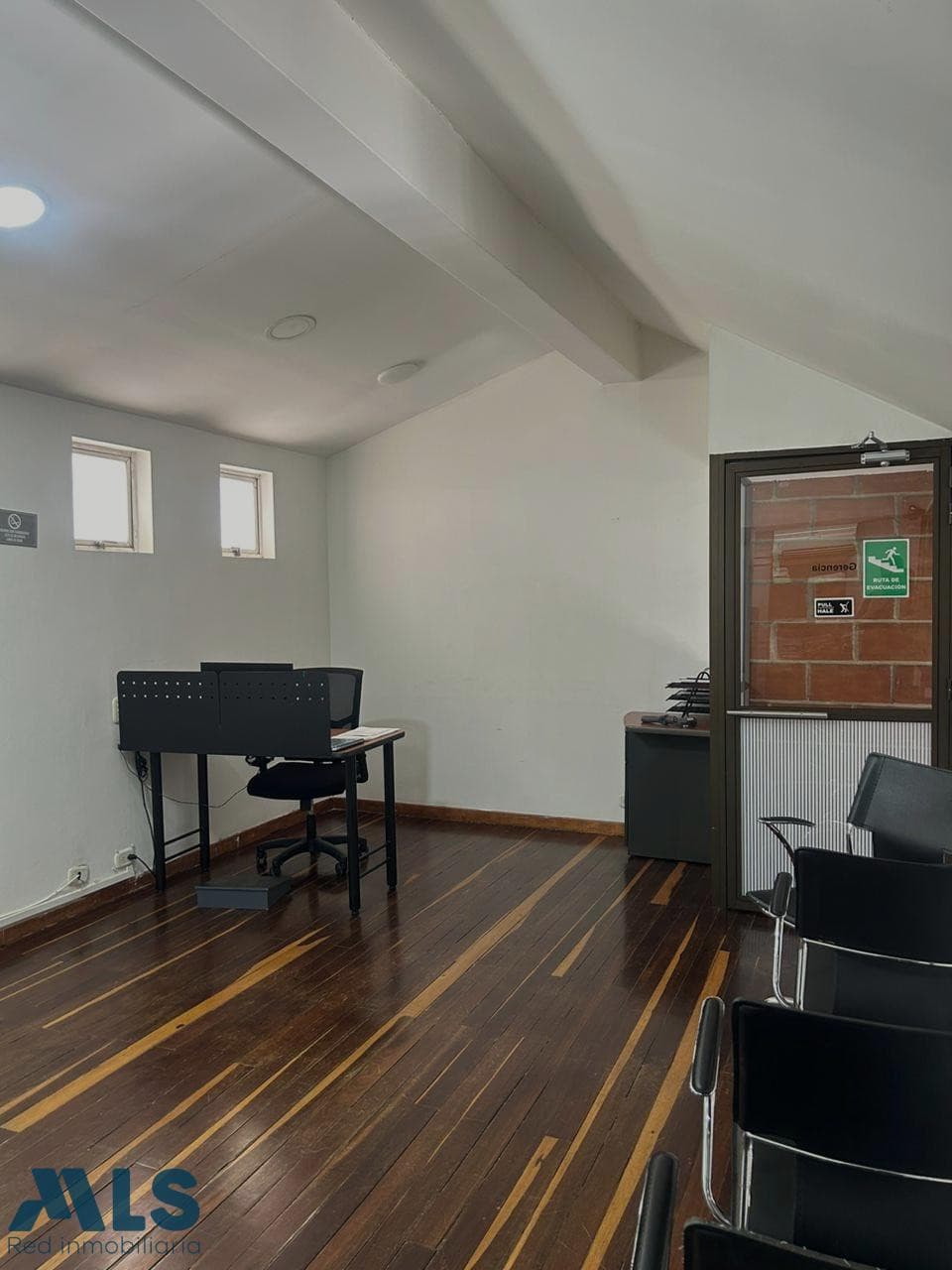 Oficina en venta en Conquistadores, Laureles, Medellín — foto 1 de 21