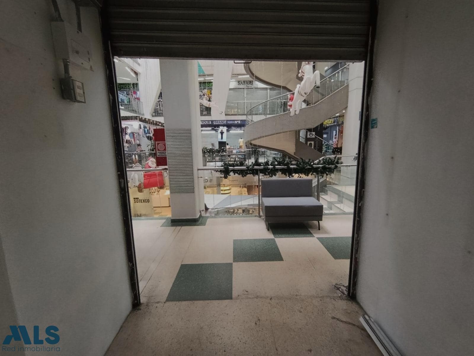 Local Comercial en venta en La Candelaria, Centro, Medellín — foto 1 de 8