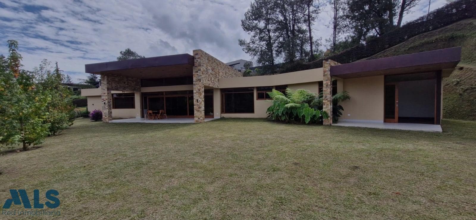 Casa en venta en Corredor San Anonio La Ceja, Oriente Antioqueño, El Carmen — foto 1 de 22