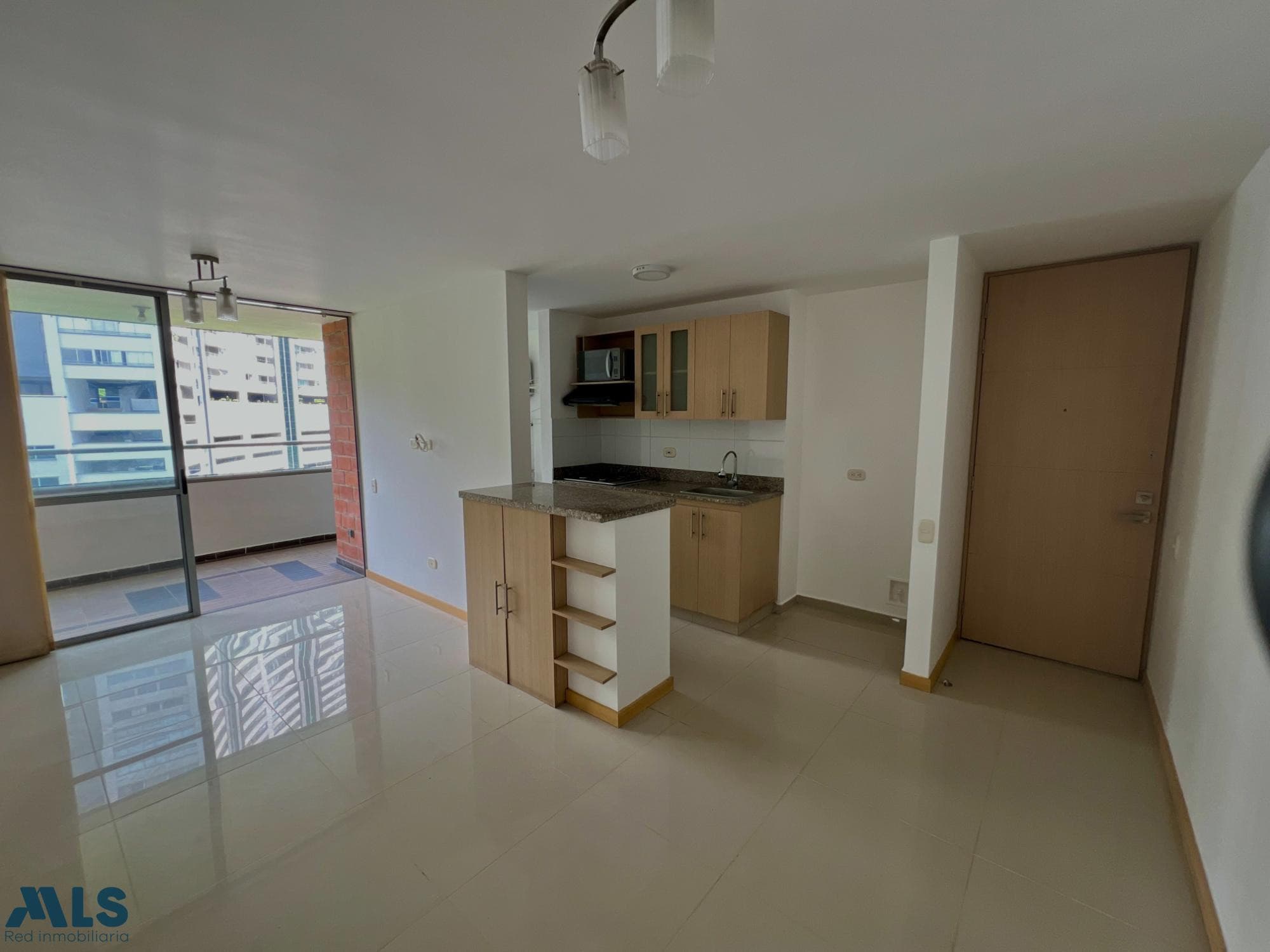 Apartamento en venta en Loma Del Indio, Poblado, Medellín — foto 1 de 27