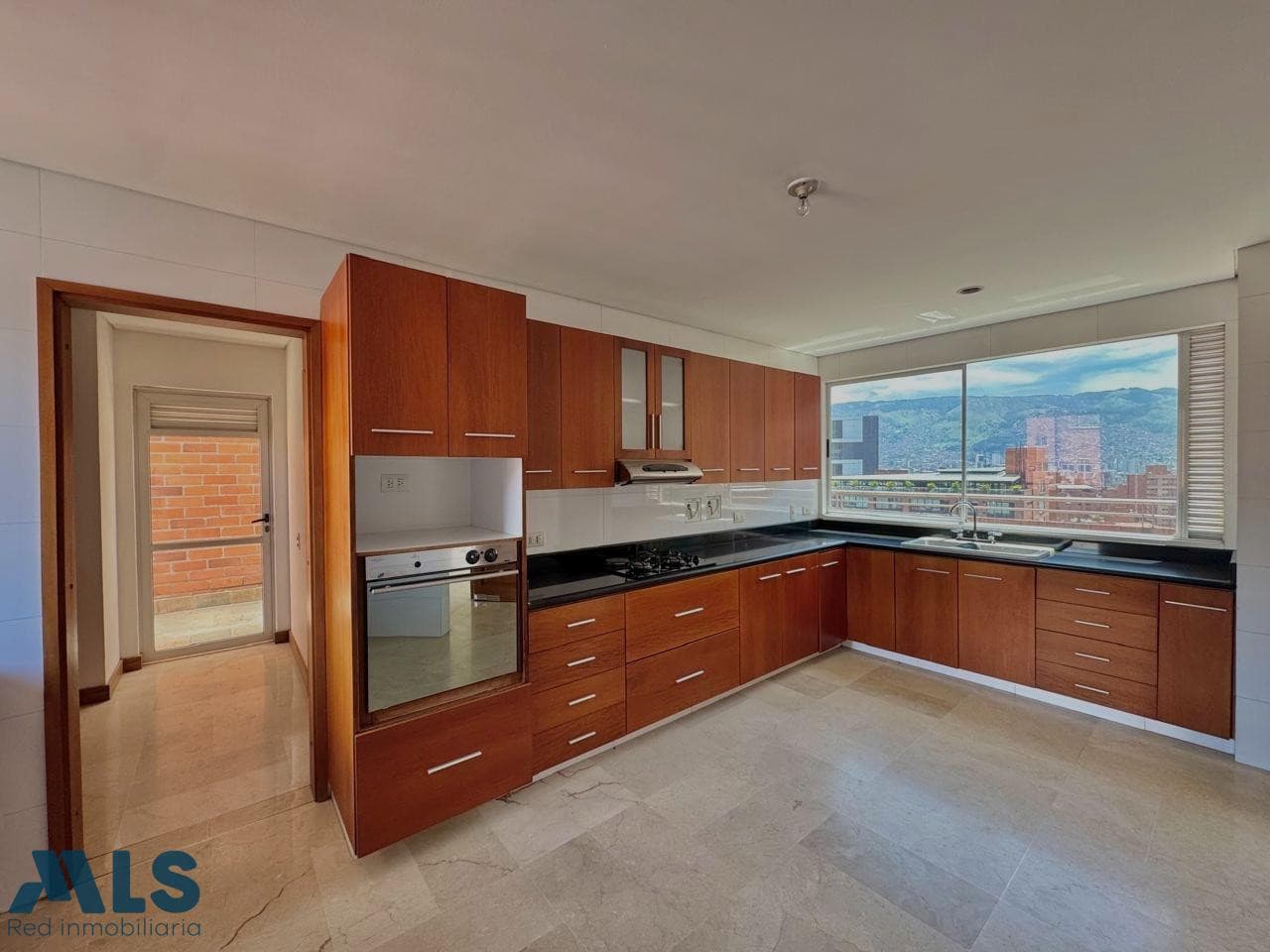Apartamento en venta en Laureles, Medellín — foto 1 de 13