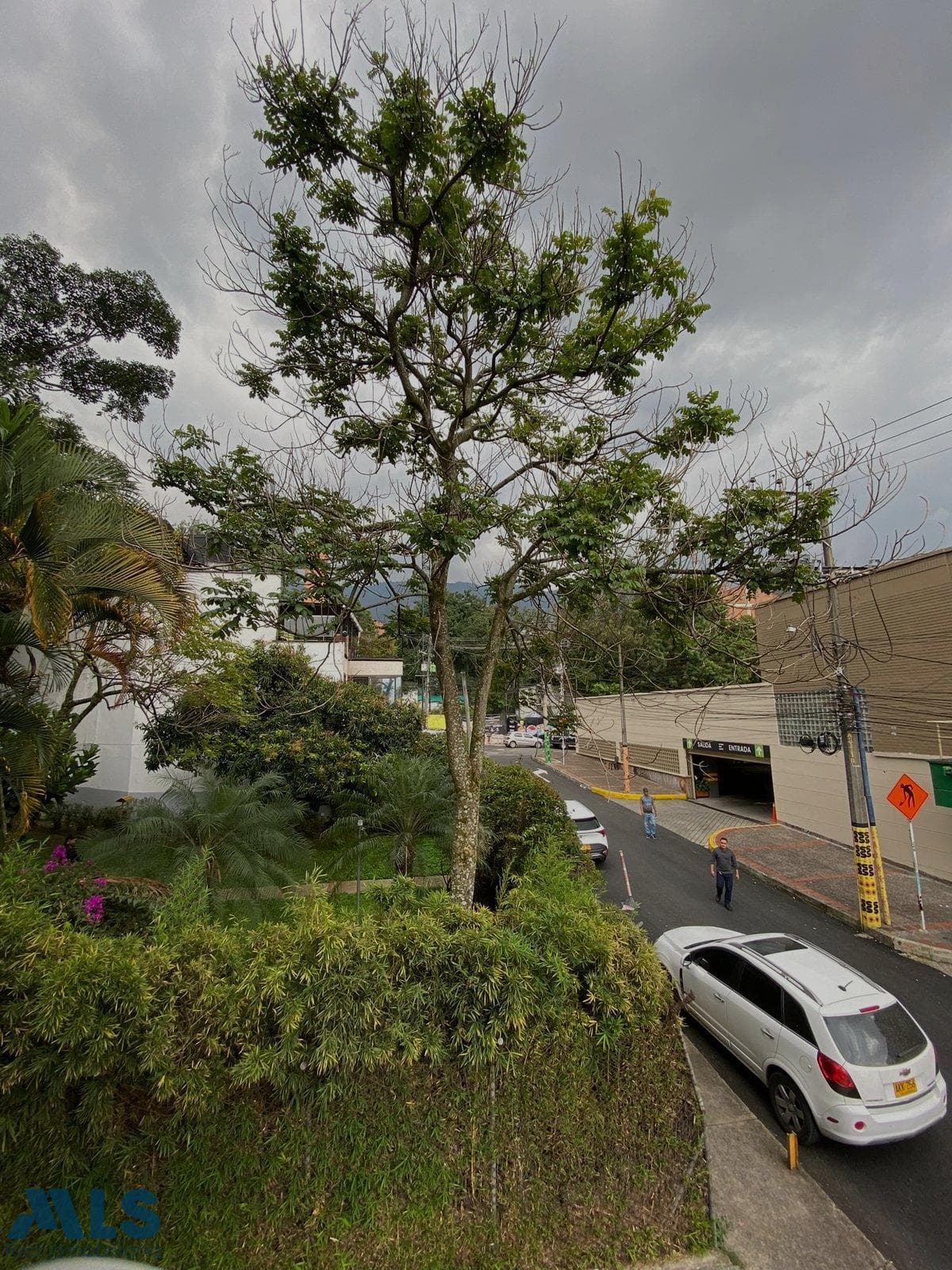 Apartamento en venta en El Poblado, Medellín — foto 1 de 21