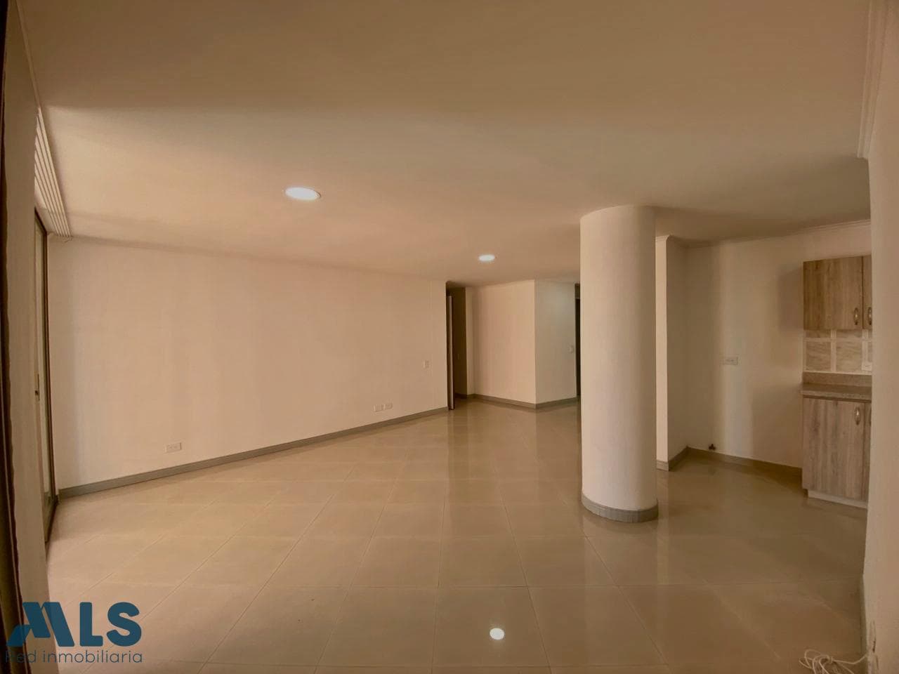 Apartamento en venta en Laureles, Medellín — foto 1 de 16