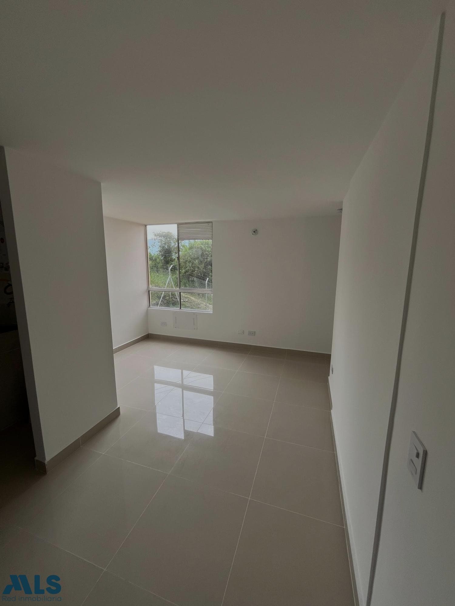 Apartamento en venta en Barichara, Aburra Sur, San Antonio De Prado — foto 1 de 16