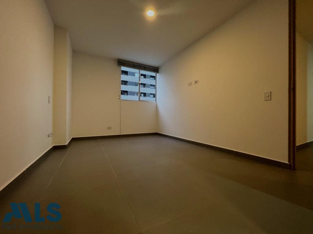 Apartamento en venta en Amazonía, Norte, Bello — foto 1 de 8