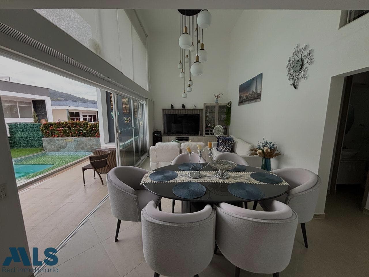 Casa en venta en V. Llano Aguirre, Occidente Antioqueño, San Jerónimo — foto 1 de 16