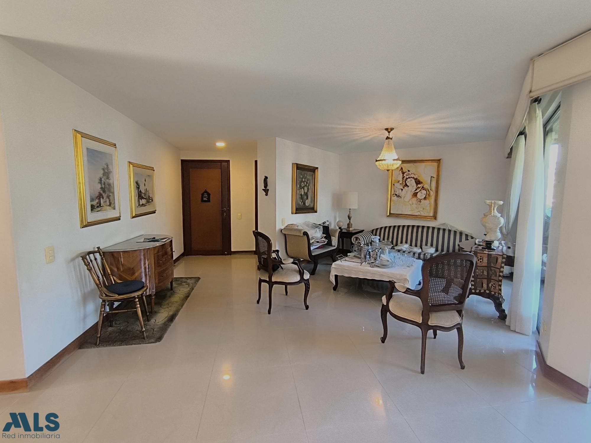 Apartamento en venta en Los Balsos Nº 1, Poblado, Medellín — foto 1 de 18