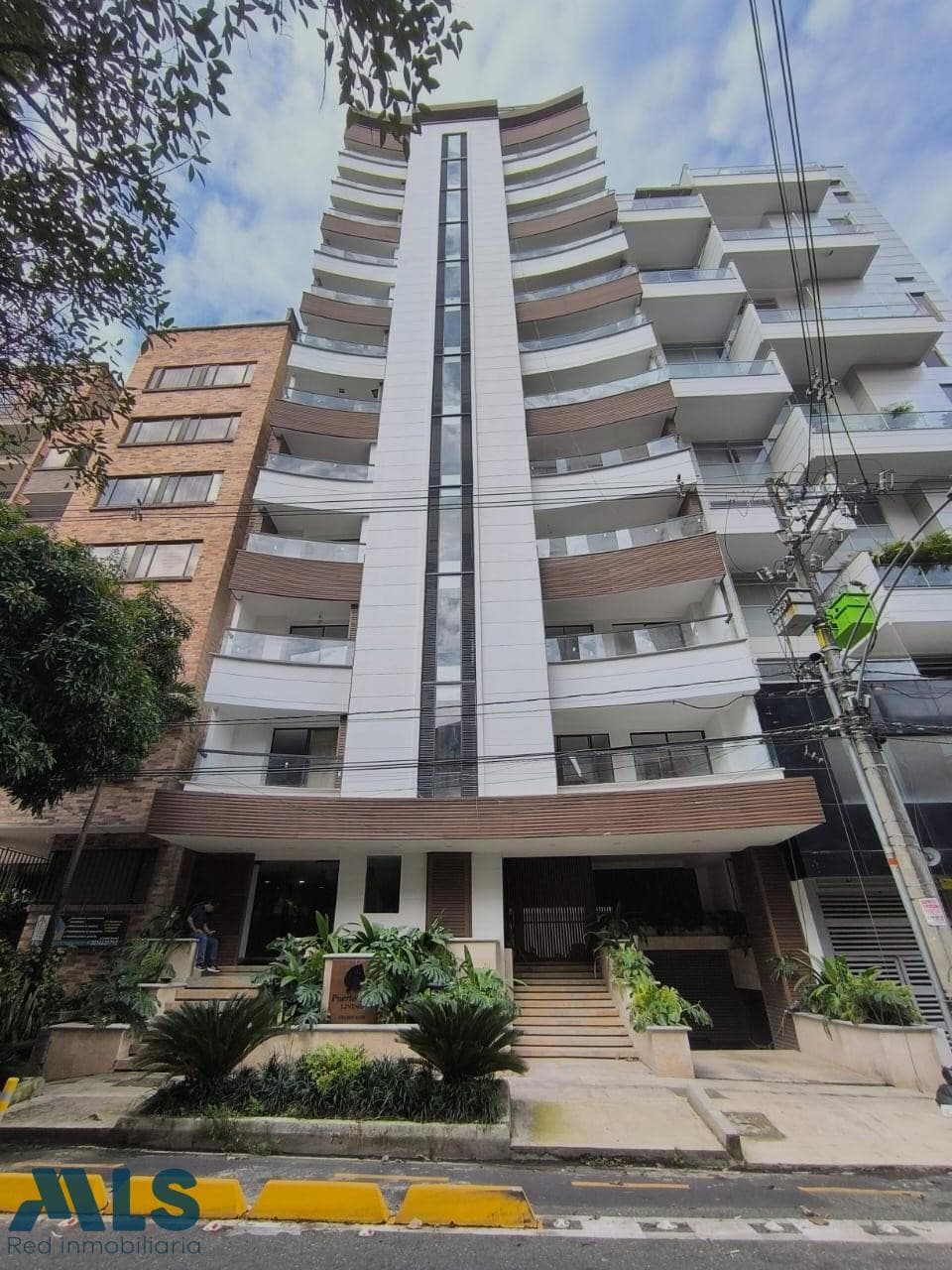 Apartamento en venta en Laureles, Medellín — foto 1 de 21