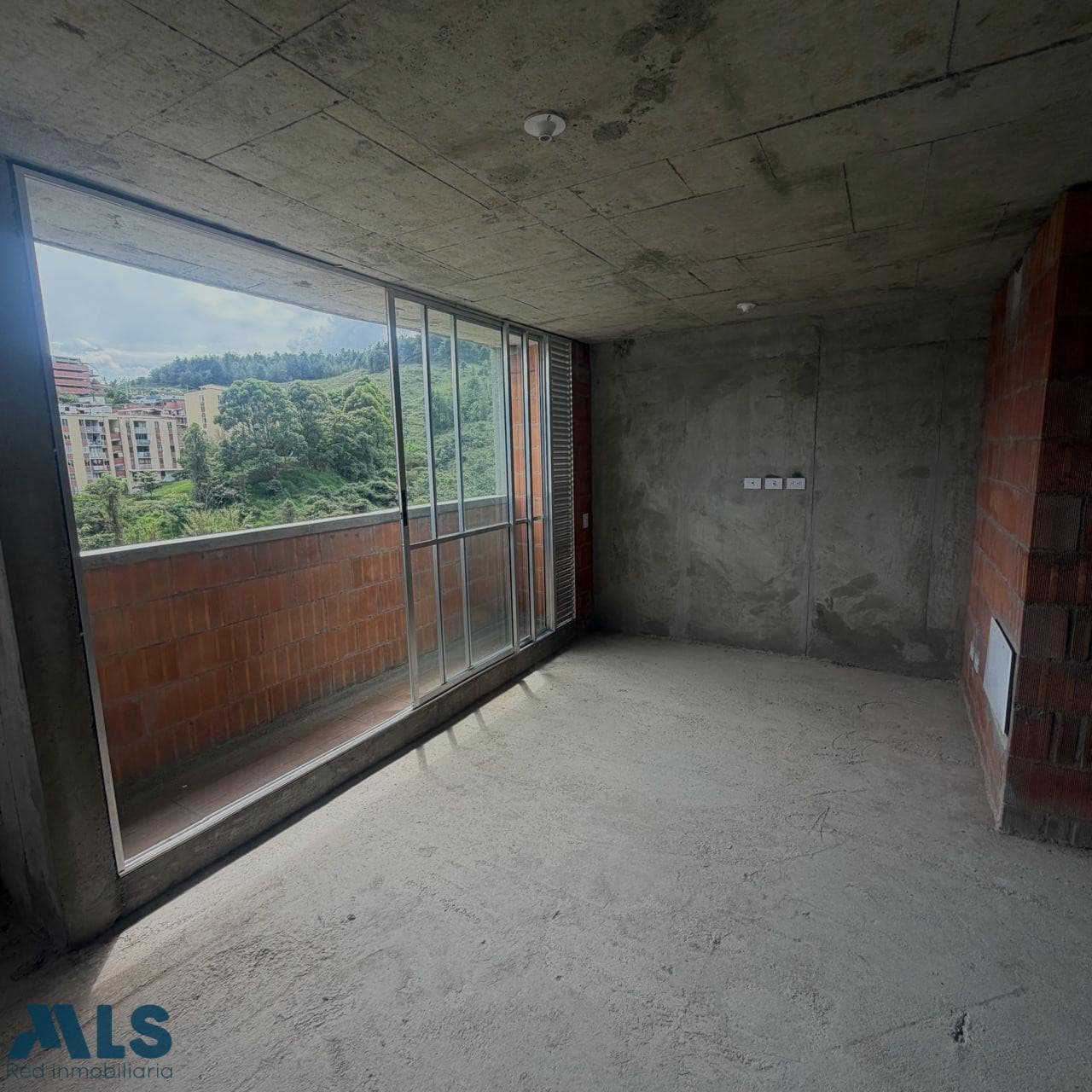 Apartamento en venta en Los Bucaros, Norte, Bello — foto 1 de 10