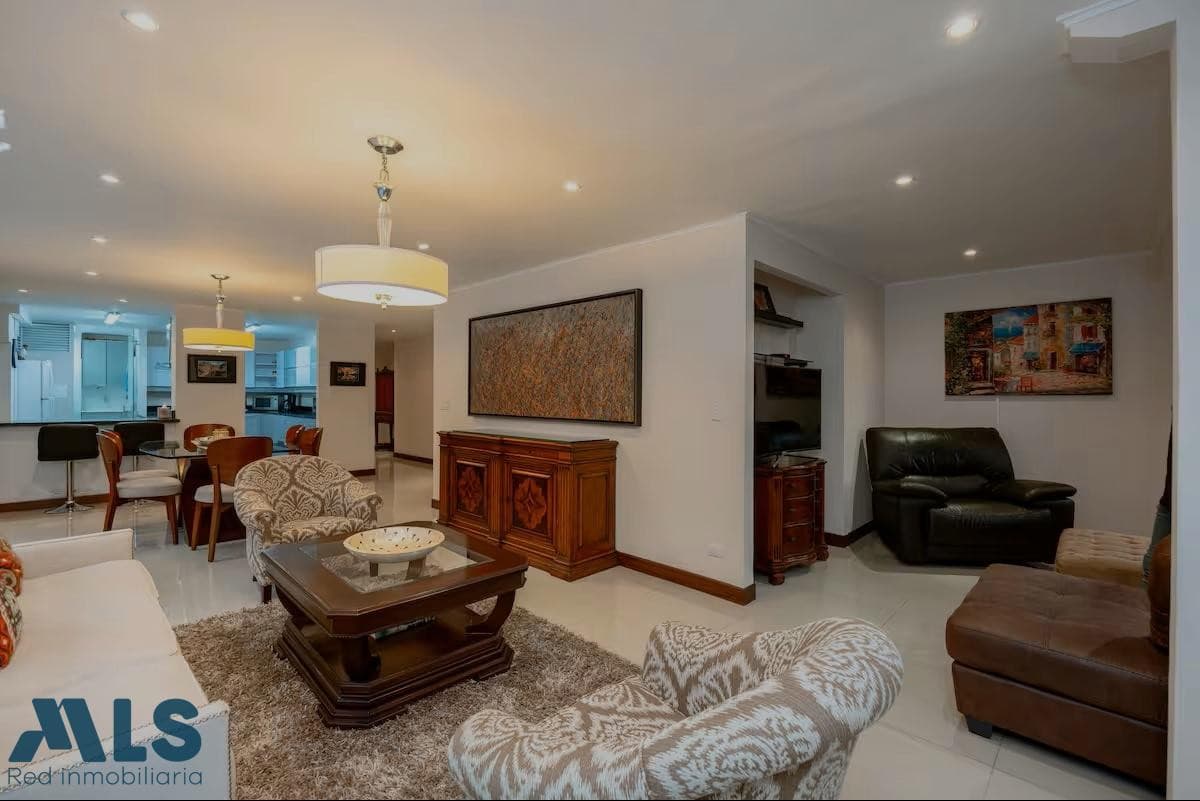 Apartamento en venta en La Concha, Poblado, Medellín — foto 1 de 24